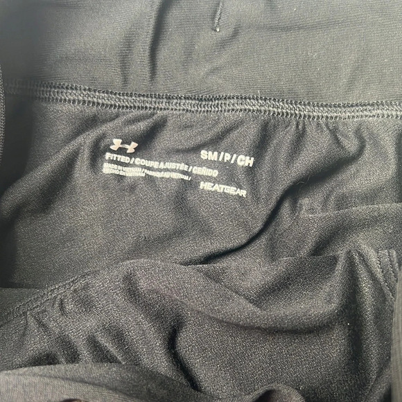 Women Under Armour black shorts size Small - Picture 4 of 5